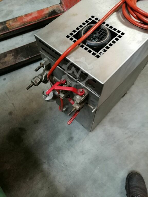 4593186-3-1596394925-1