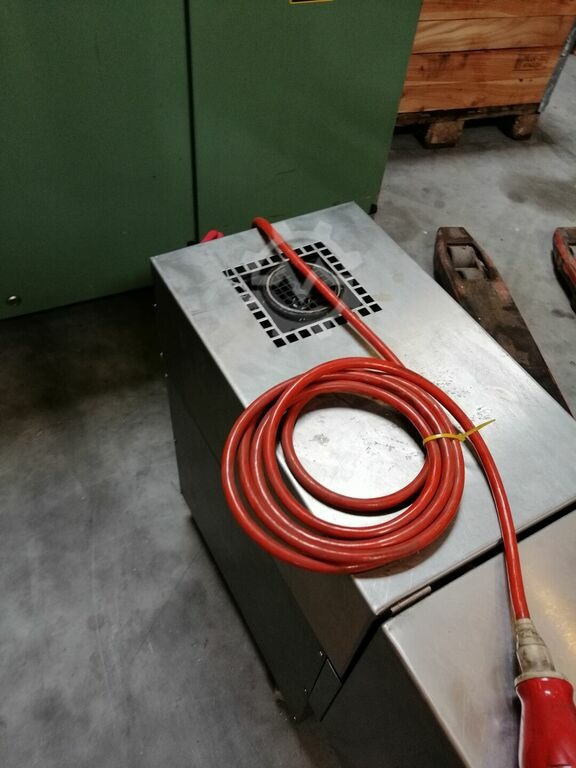 4593186-4-1596394926