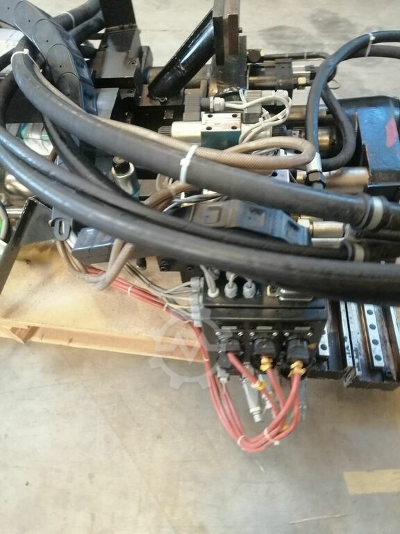 5533257-10-1635777875