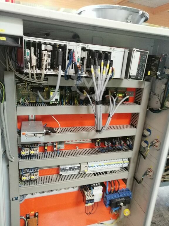 6040102-10-1636099818-3