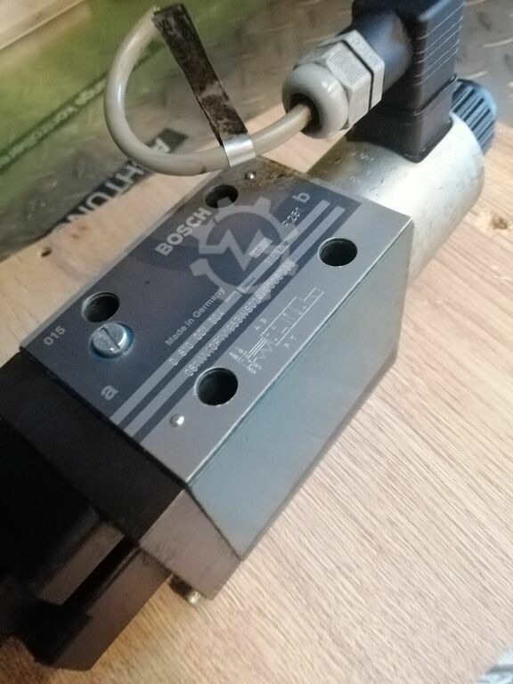 6463495-2-1637612161