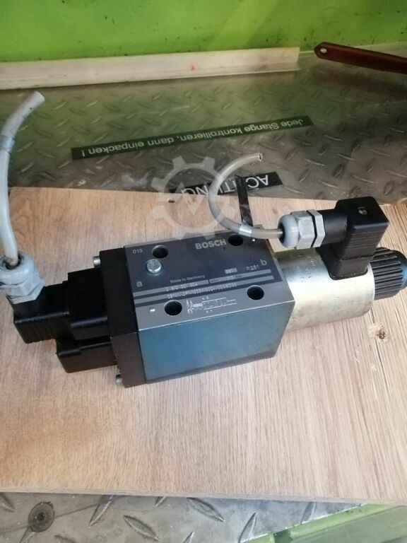 6463495-7-1637612163