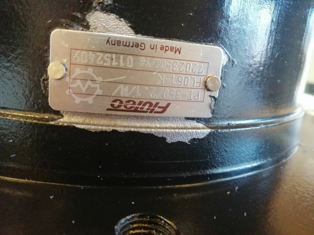 6474511-10-1637870285